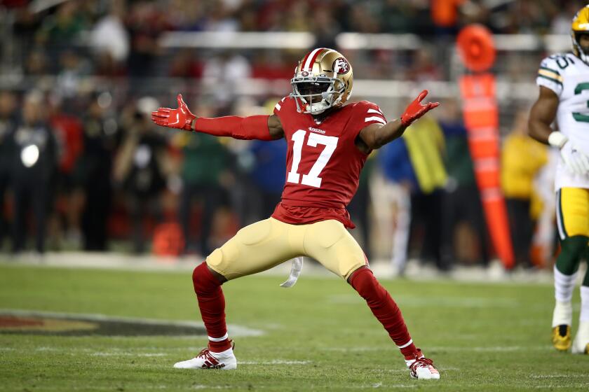 SANTA CLARA, CALIFORNIA - NOVEMBER 24: Emmanuel Sanders #17 of the San Francisco 49ers reacts after making a catch for a first down against the Green Bay Packers at Levi's Stadium on November 24, 2019 in Santa Clara, California. (Photo by Ezra Shaw/Getty Images)
