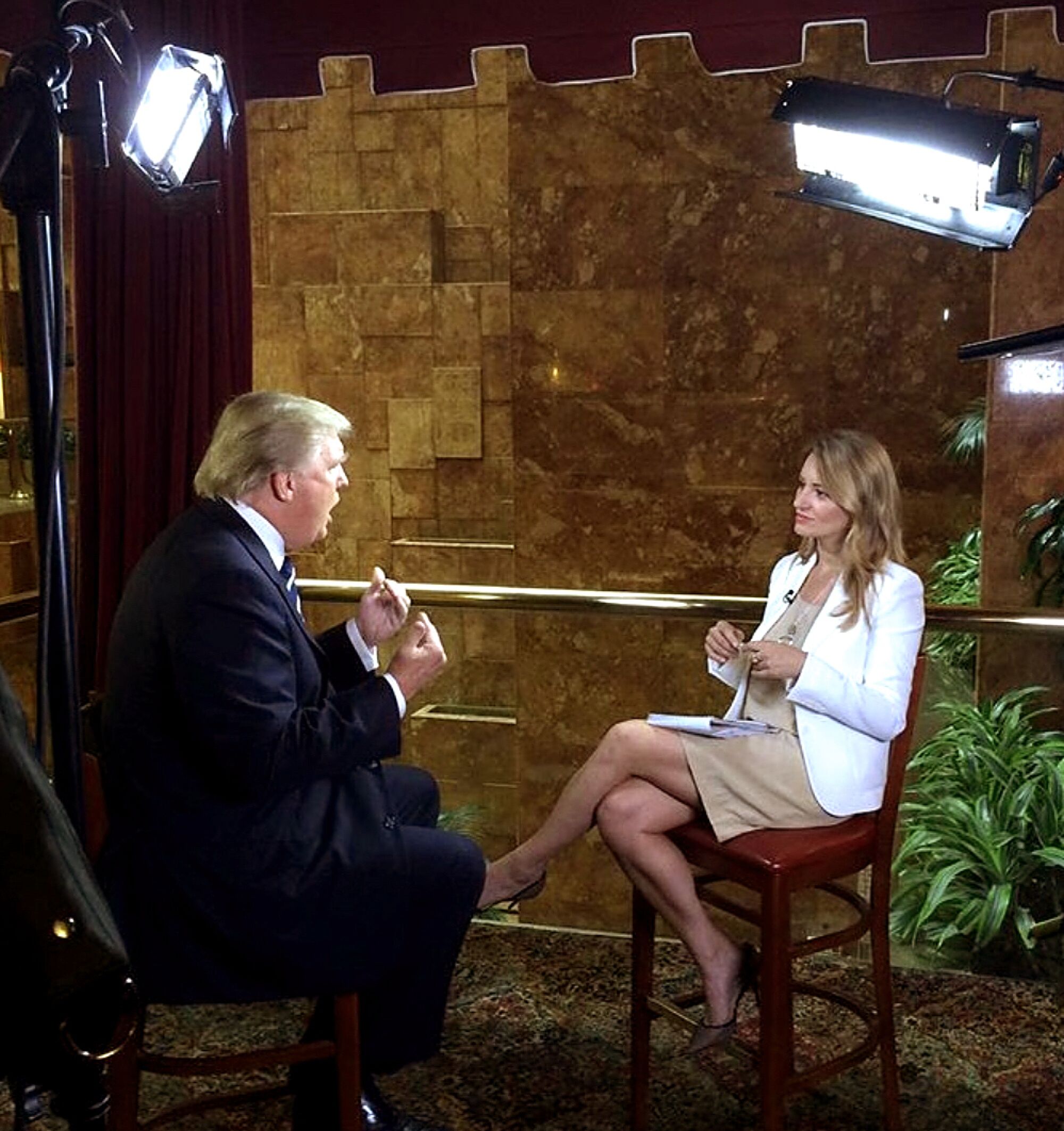 Tur interviewing presidential candidate Donald Trump in July 2015.