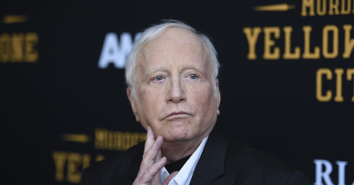 Richard Dreyfuss’ ‘distressing and offensive’ rant has prompted a Massachusetts theater to apologize