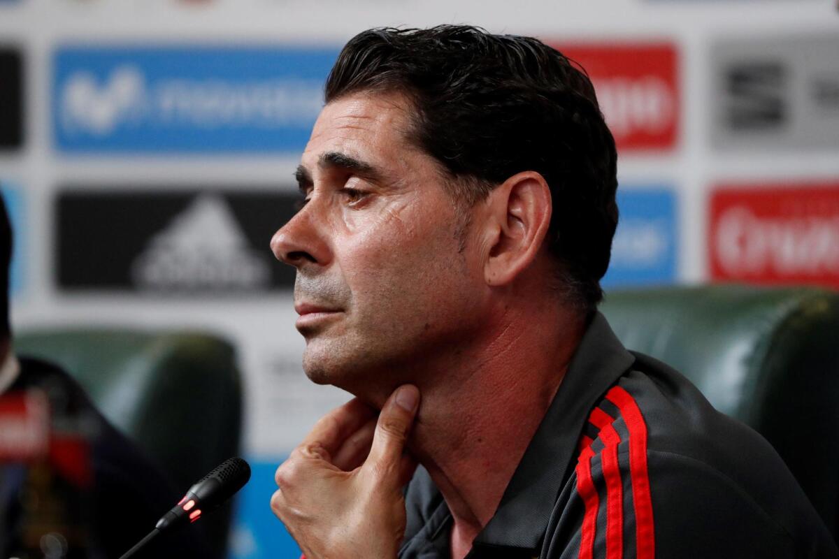 El nuevo seleccionador español, Fernando Hierro, comparece en rueda de prensa, en Krasnodar (Rusia) hoy, miércoles 13 de junio de 2018. Hierro asume el cargo a un día del inicio de la Copa Mundial de la FIFA Rusia 2018, en sustitución de Julen Lopetegui, quien fue destituido esta mañana tras anunciar su nuevo puesto como entrenador del Real Madrid.