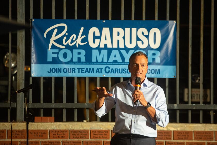 LOS ANGELES, CA - SEPTEMBER 06: Los Angeles mayoral candidate Rick Caruso holds an event at the Los Angeles Police Museum in Northeast Los Angeles to answer community members questions on Tuesday, Sept. 6, 2022 in Los Angeles, CA. (Jason Armond / Los Angeles Times)