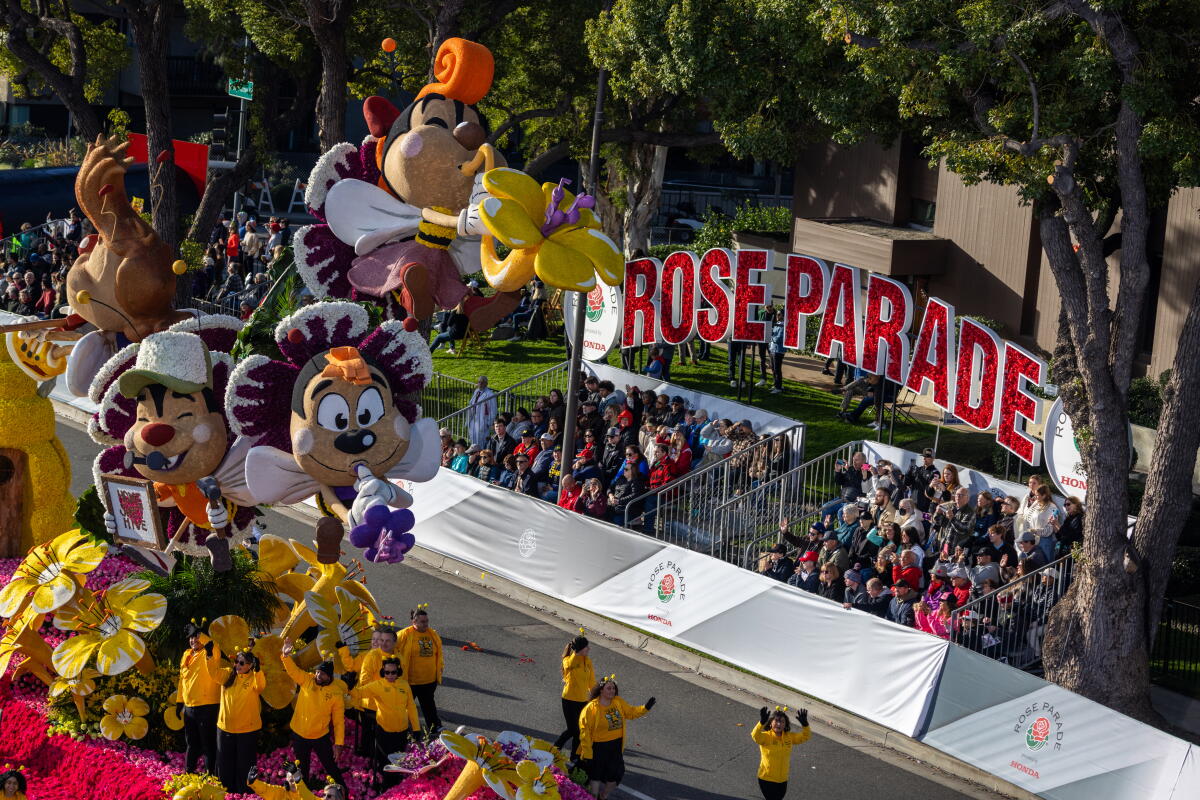 Bee Parade 2025 Rose Parade to roll through Pasadena on New Year's Day - Los ...