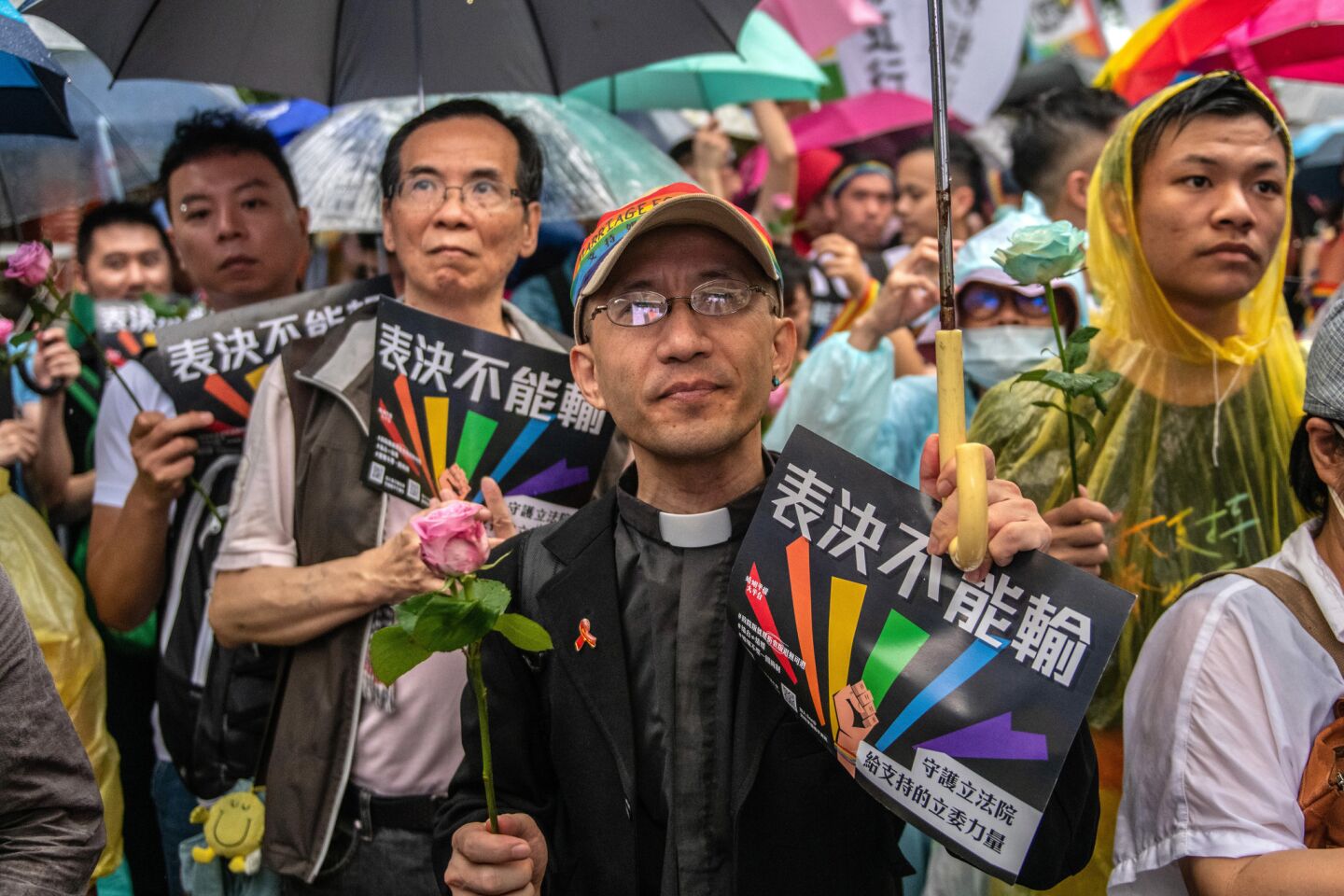 Taiwan Approves Same Sex Marriage In A First For Asia Los Angeles Times 4745
