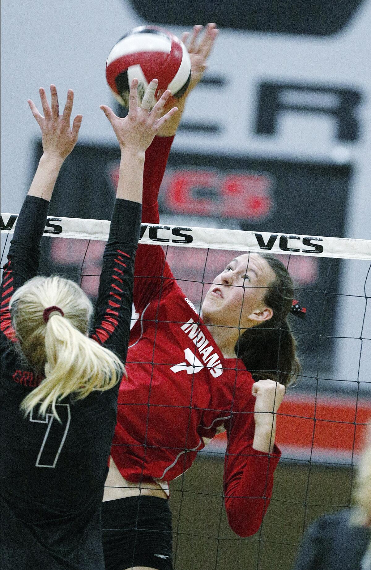 Burroughs' Lydia Grote, pictured in 2018, had eight kills in the Indians' defeat of Glendale on Tuesday.