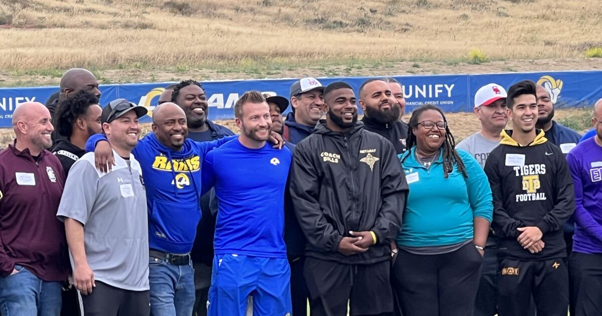Rams coach Sean McVay offers insights, words of wisdom to high school coaches