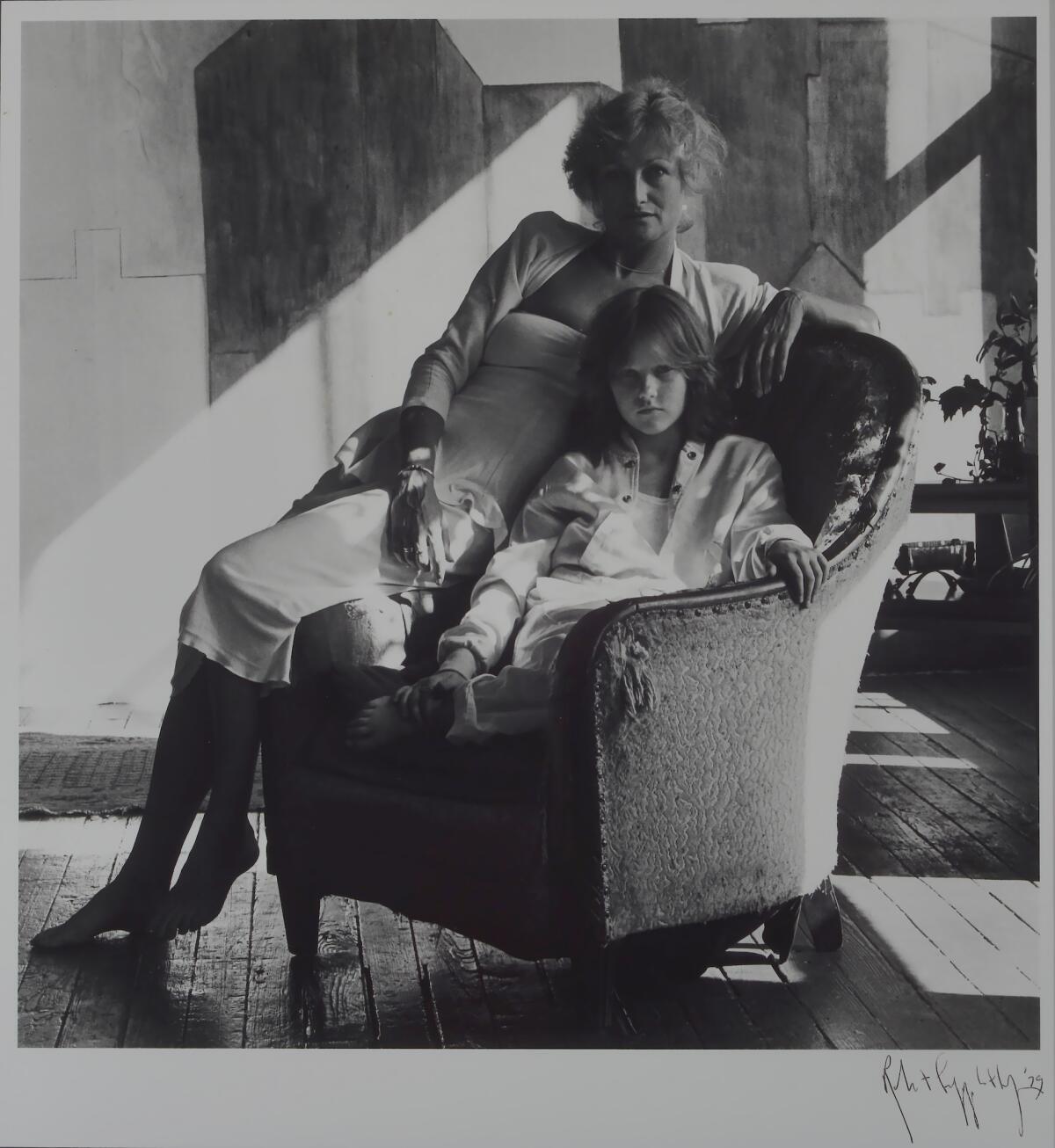 Andes Hruby and her mother, Eve, whom Robert Mapplethorpe like to call Eva. (Robert Mapplethorpe Foundation, used by permission)
