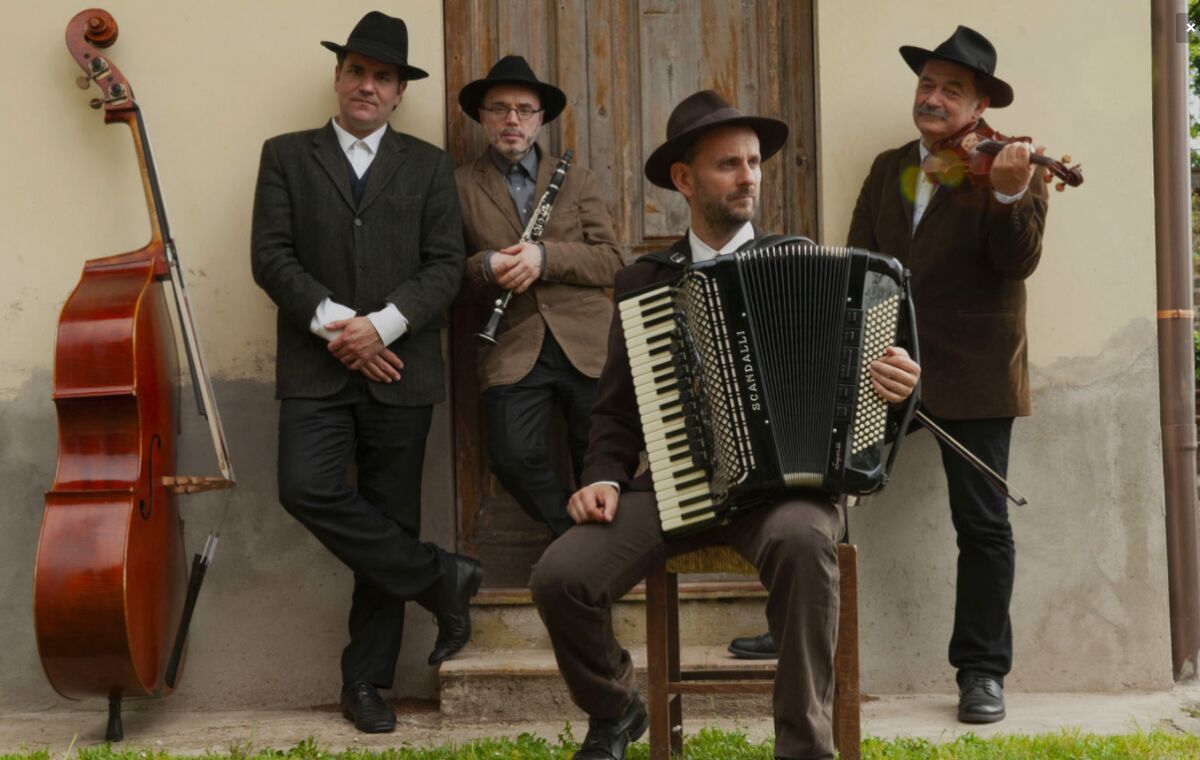 Klezmerata Fiorentina, a klezmer band based in Florence, Italy 