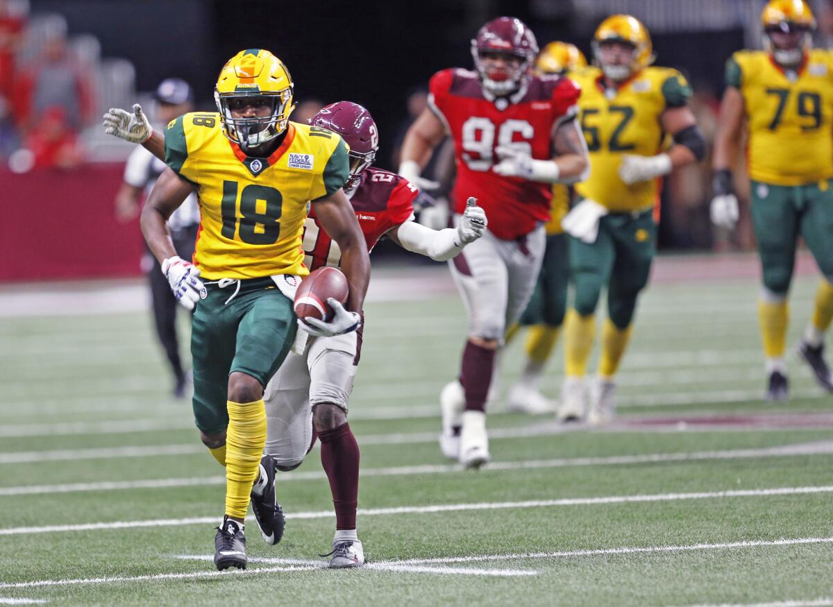 Arizona Hotshots' Marquis Bundy scrambles after a reception during an Alliance of American Football game against the San Antonio Commanders on March 31.