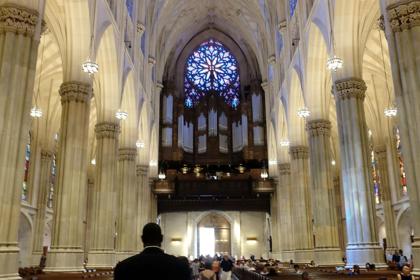 St. Patrick's Cathedral prepares for Pope Francis' visit