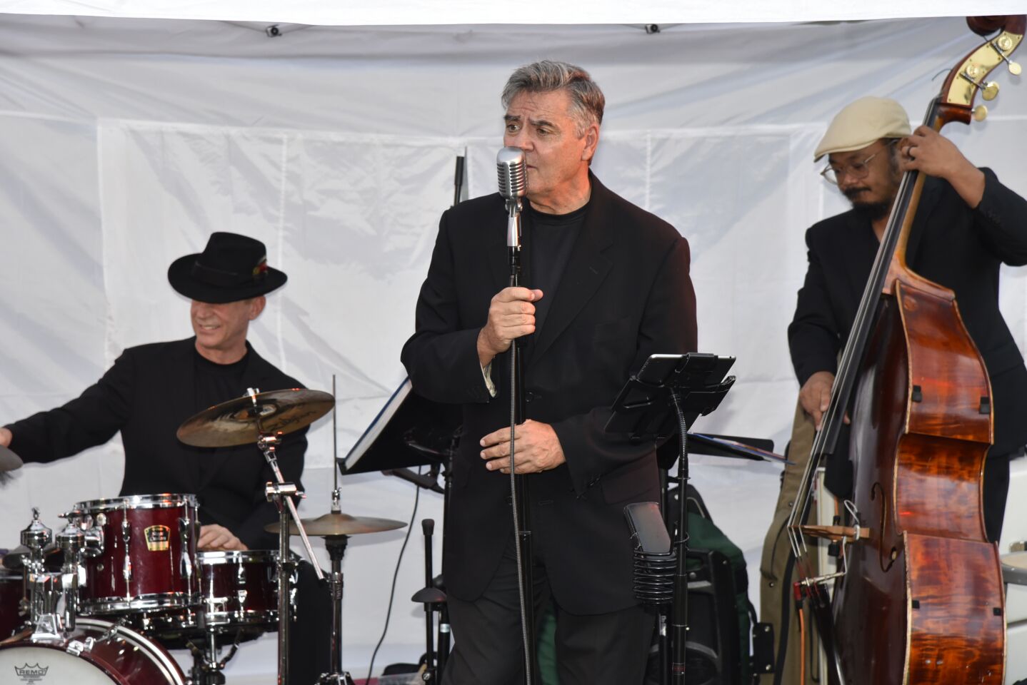 KUSI Broadcast Meteorologist/Feature Reporter Dave Scott and band performed the classics