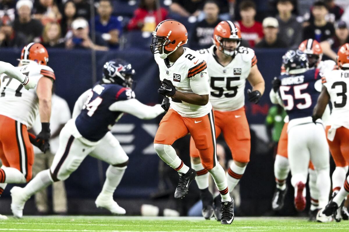 Browns receiver Amari Cooper (2) burned the Texans defense for 265 yards receiving and two touchdowns on Christmas Eve.