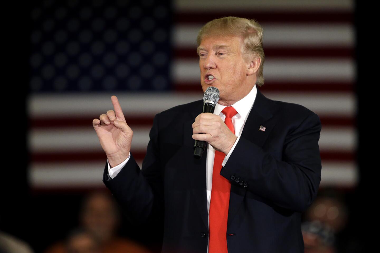 Pecandidato presidencial republicano Donald Trump habla en un evento de campaña en Appleton, Wisconsin (AP Foto/Nam Y. Huh)