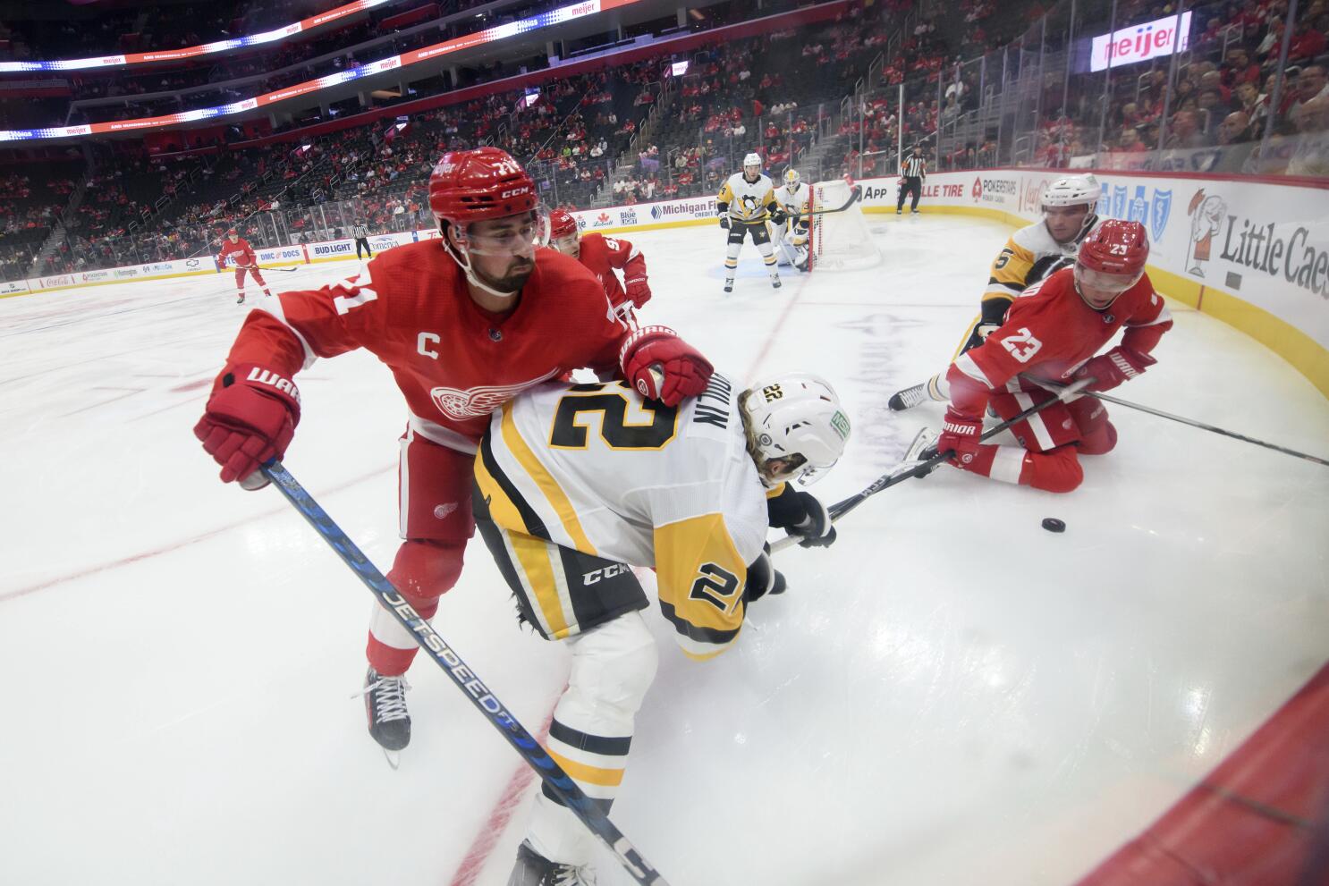 Raymond helps Red Wings beat Penguins 3-2 in SO - The San Diego  Union-Tribune