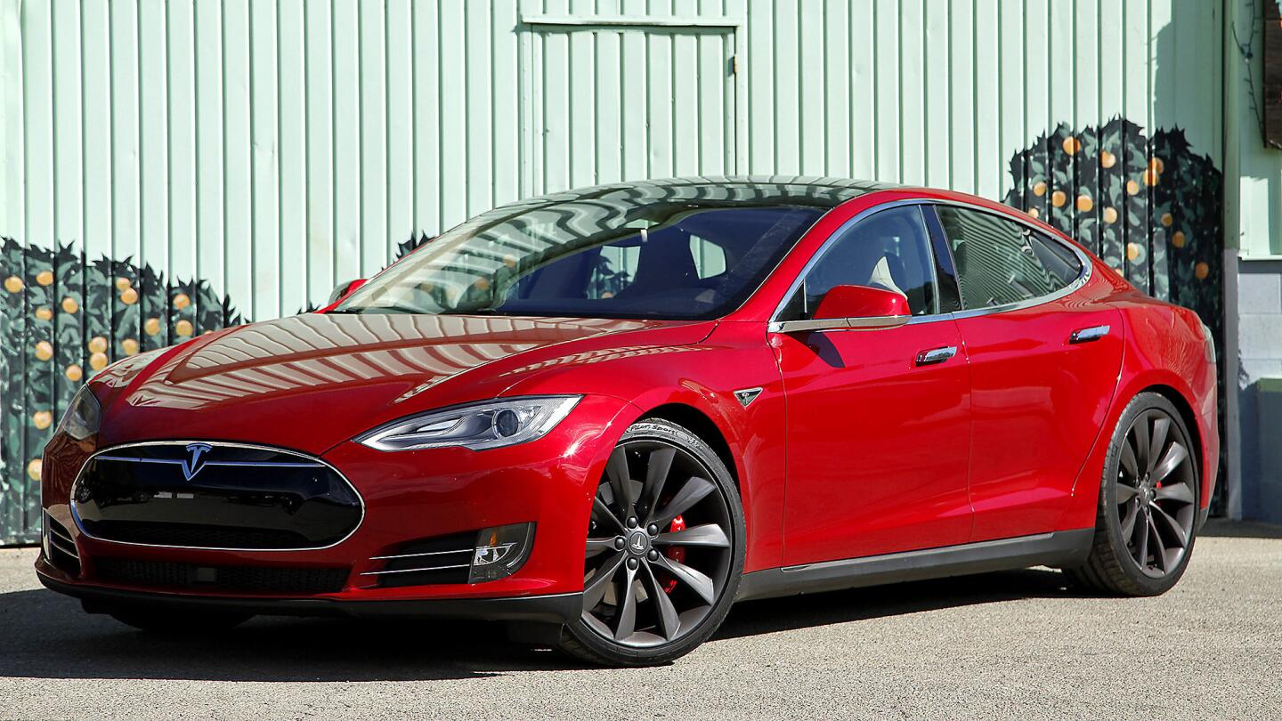 Tesla's new P85D