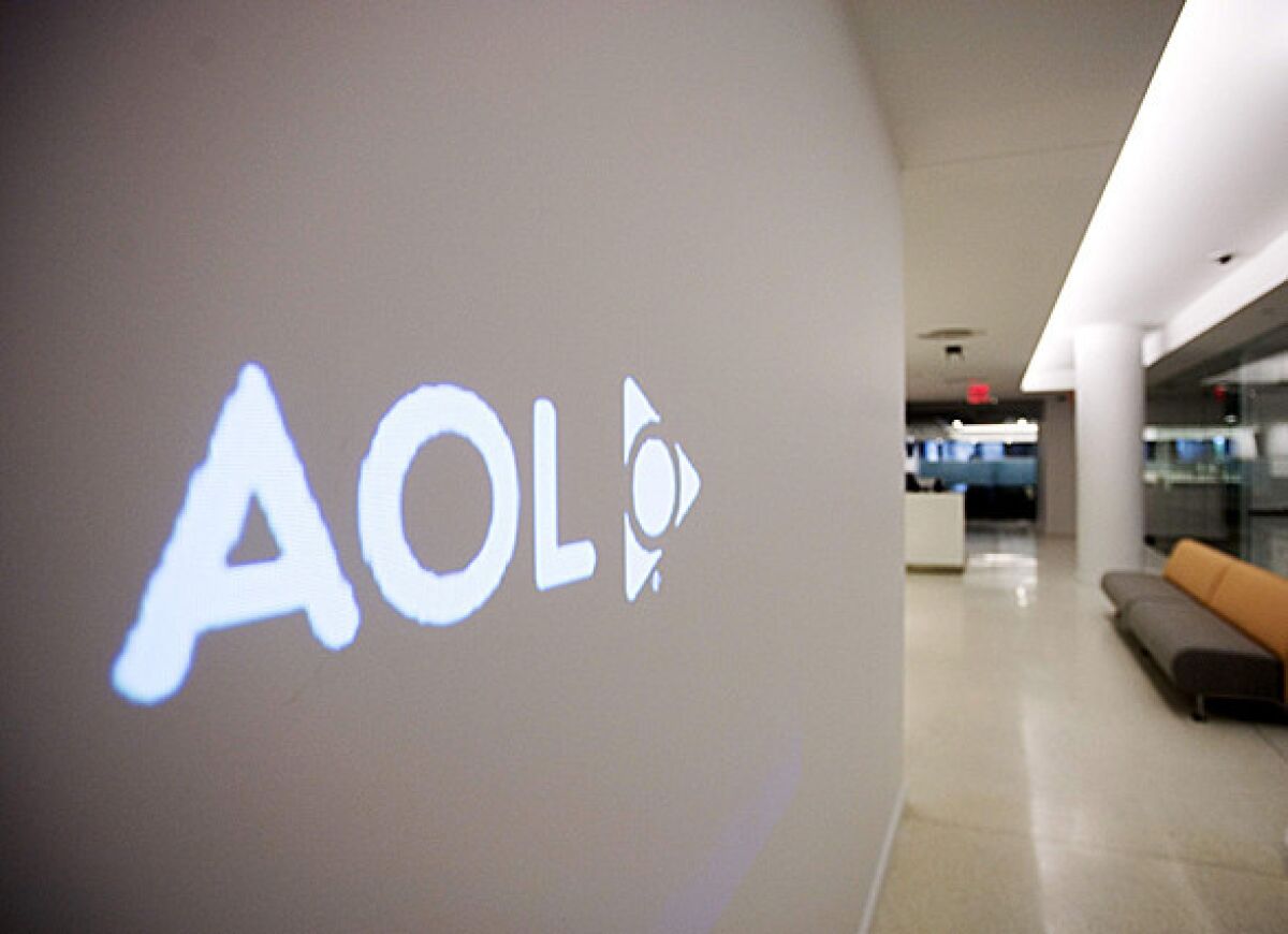 AOL has sold 800 patents to Microsoft in a $1.06-billion deal.
