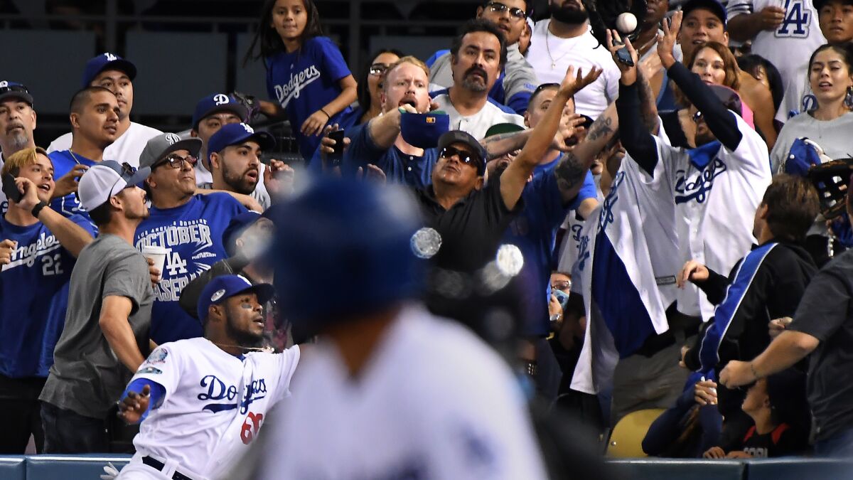 Dodgers fans give Matt Kemp an earful upon right fielder's return
