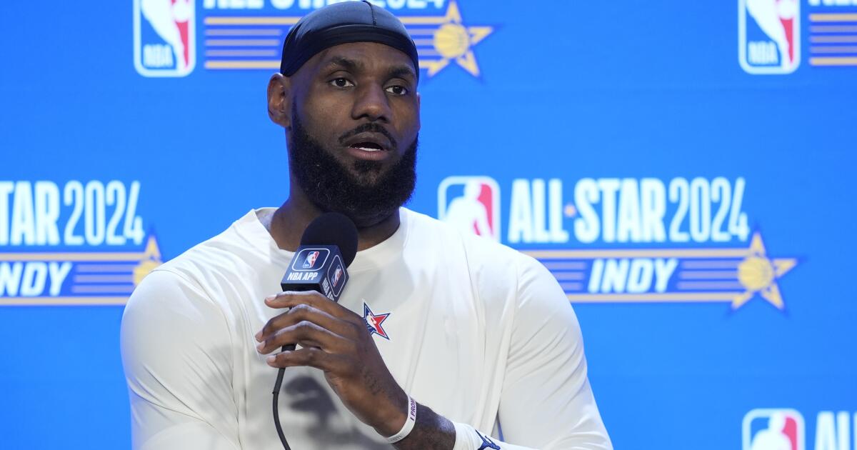 LeBron James kariyerini Lakers'ta bitireceğinden umutlu