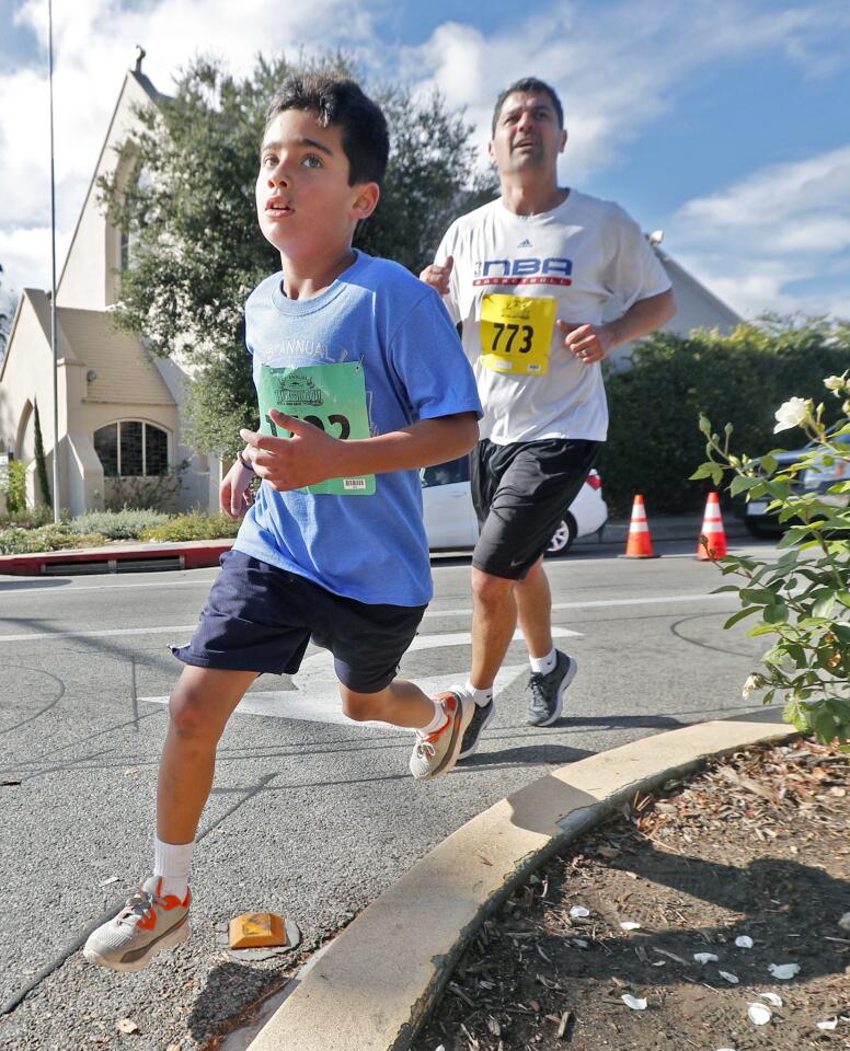 Photo Gallery: 25th annual Thanksgiving Day Run & Food Drive in La Canada