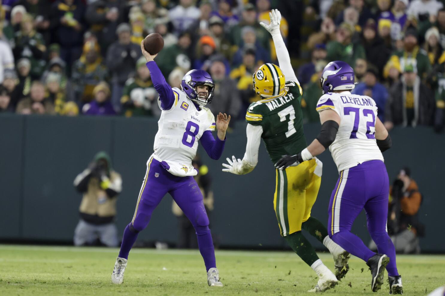 Everything goes wrong for Vikings in 41-17 loss at Green Bay