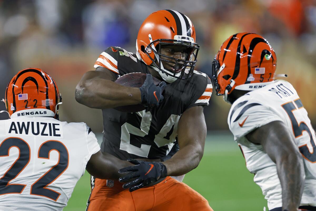Browns' Nick Chubb picking up yards, admirers with every run - The