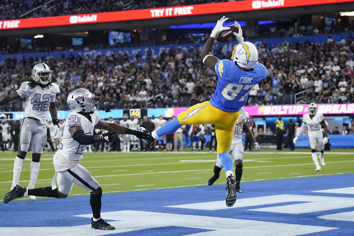 Chargers tight end Jared Cook catches a 10-yard touchdown pass from Justin Herbert in the second quarter.