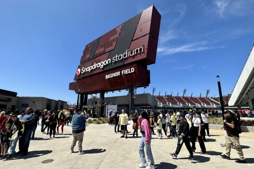 Aficionados de Xolos y América llegan al Snapdragon Stadium el domingo 26 de marzo de 2023