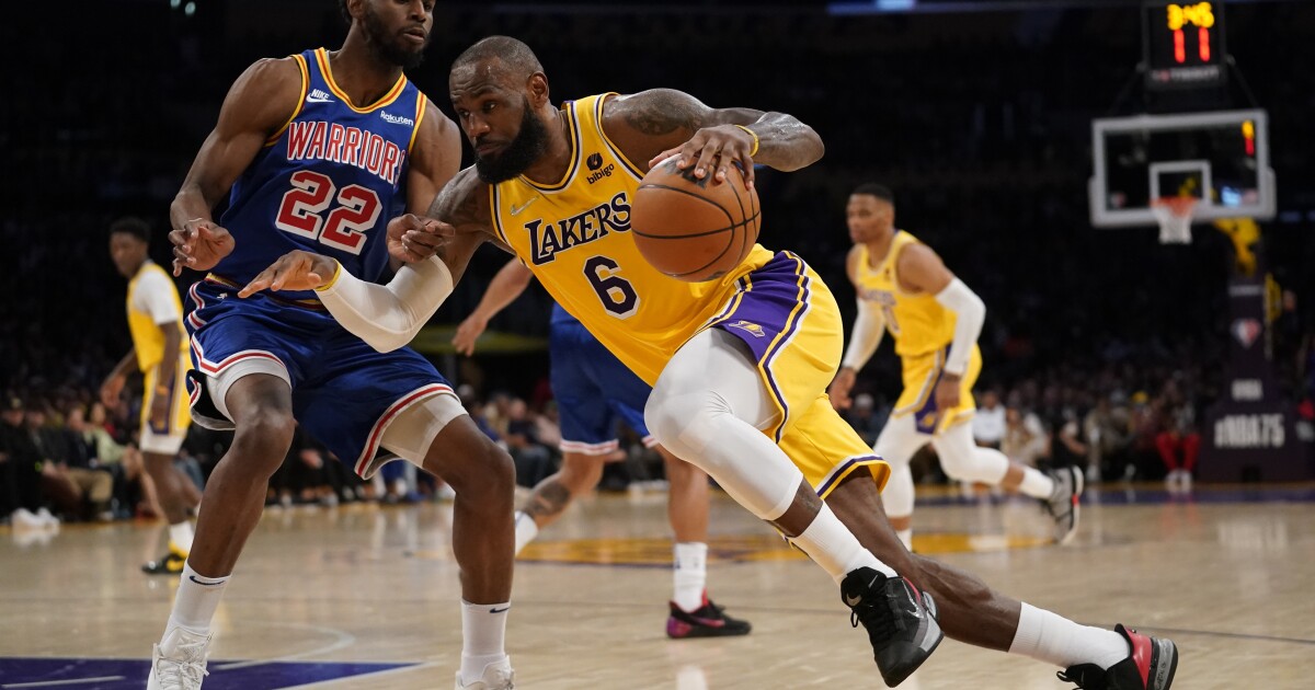 James scores 56 points;  Lakers beat Warriors