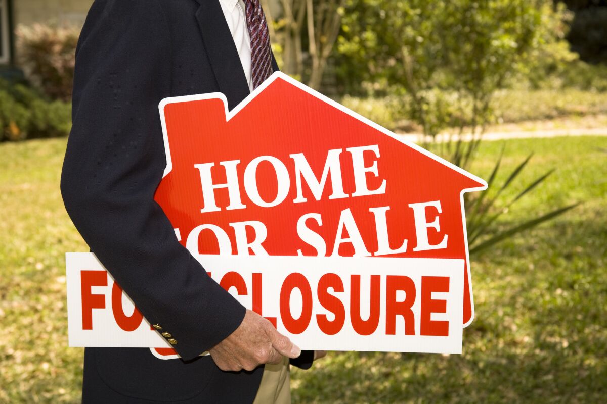 California foreclosure filings fell in the third quarter.