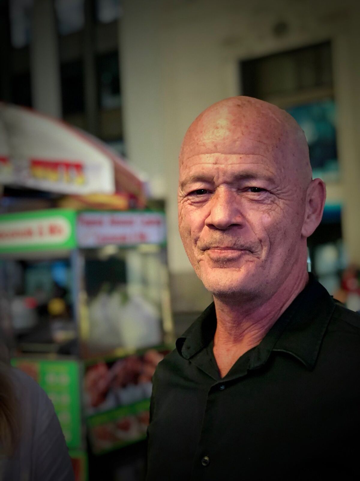 Profesor tańca z San Diego State University Joe Alter, który stworzył utwór taneczny "Skórny głód."