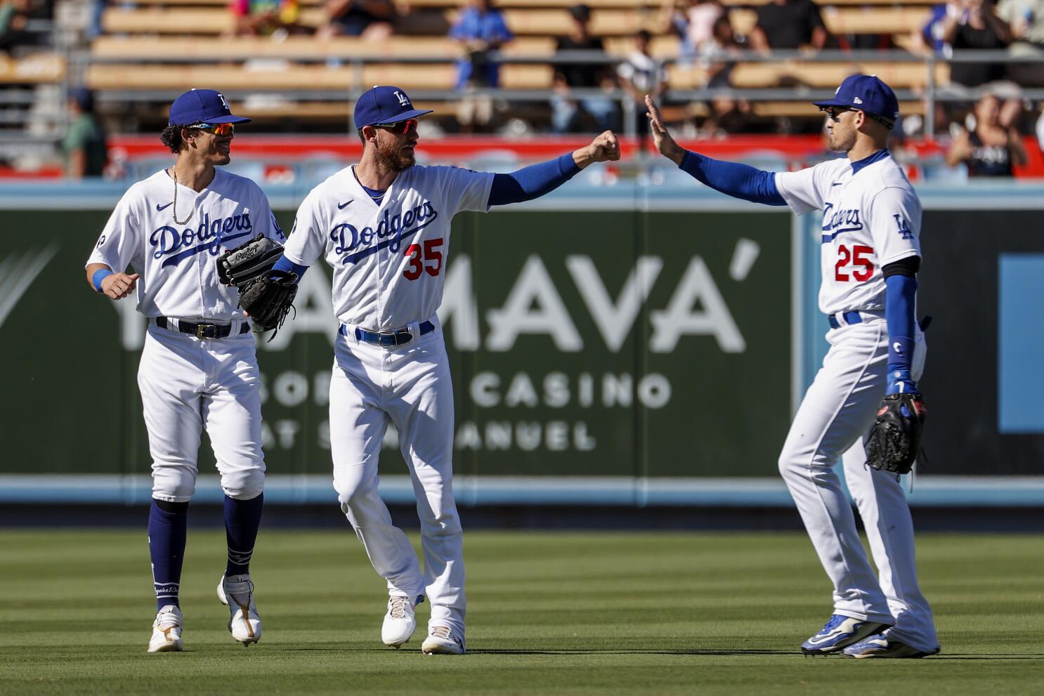 With Miguel Vargas at second base, Dodgers have 'an expectation he will get  better