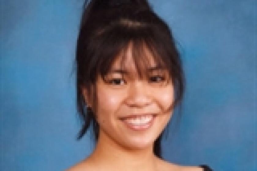 Kim Pham of Rosary received Chic Evans Scholarship after
