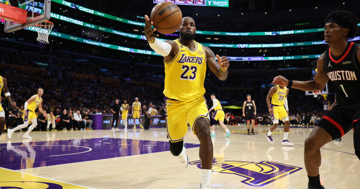 LeBron, Austin and Ayton: Lakers roundtable on the biggest offseason questions LeBron, Austin and Ayton: Lakers roundtable on the biggest offseason questions