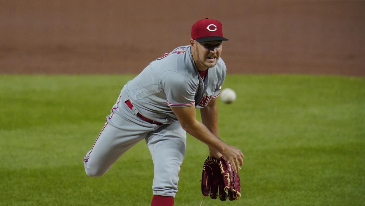 Cincinnati Reds starting pitcher Trevor Bauer pitches against the Pittsburgh Pirates. 