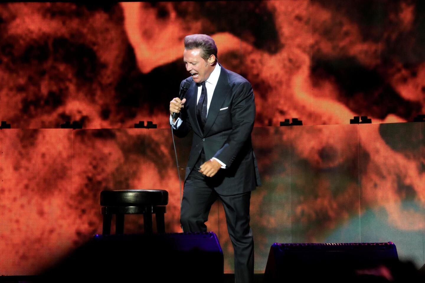 Luis Miguel , un Sol ardiente que por poco se apaga