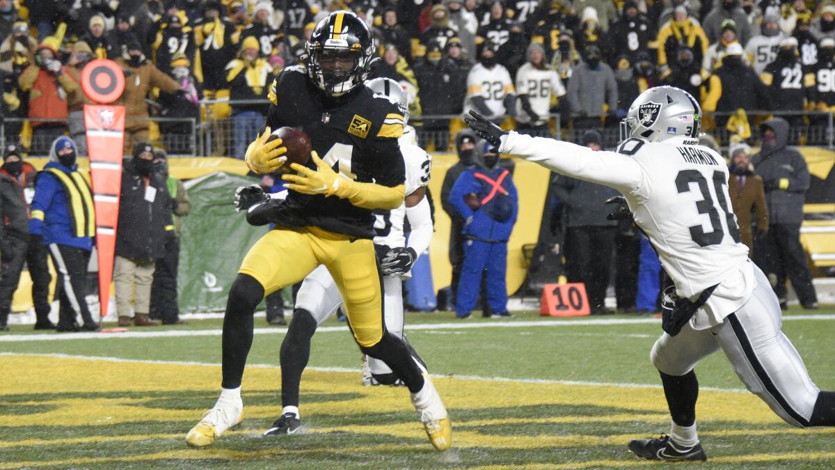 Steelers rookie QB Kenny Pickett enters new arena on familiar ground