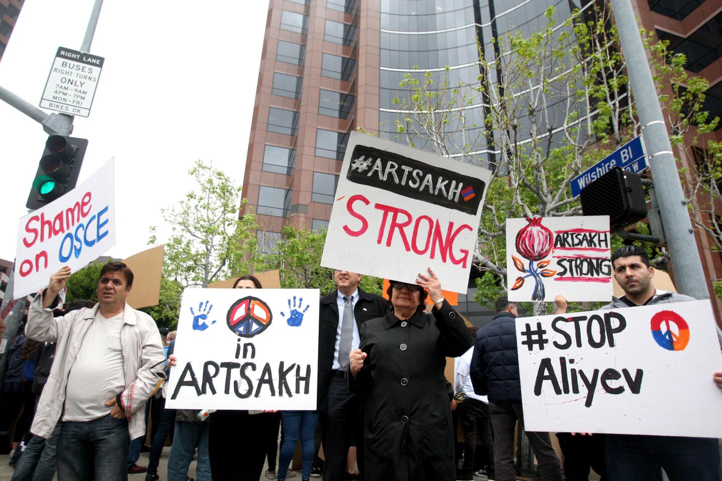 Photo Gallery: Armenians protest at Azerbaijan consulate over Nagorno-Karabakh attacks