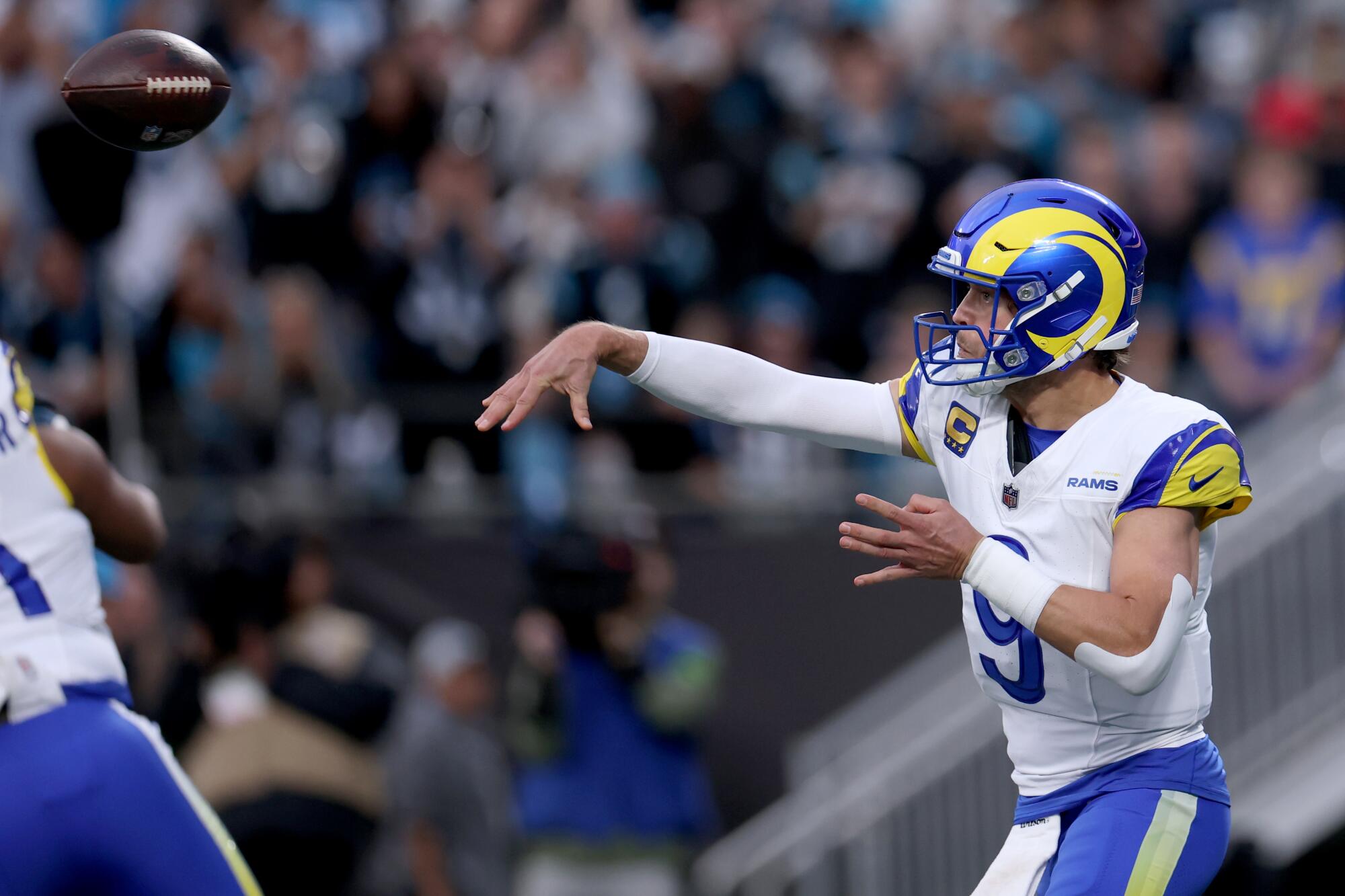 Rams'ın oyun kurucusu Matthew Stafford, Ocak ayında Carolina Panthers'a karşı oynanan play-off galibiyeti sırasında pas verdi.