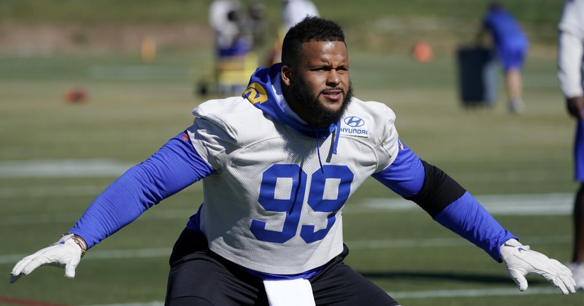 Super Bowl 56: Aaron Donald may consider retiring with win, per report