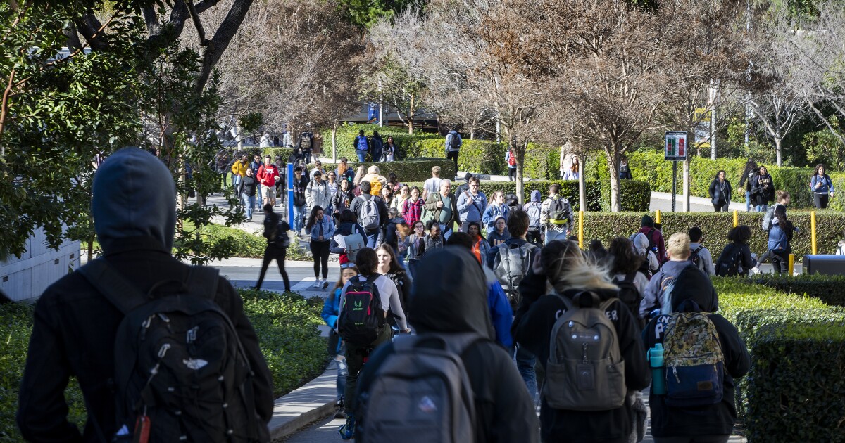 UC Irvine and other schools reinstate indoor mask mandates amid rising COVID-19 wave UC Irvine and other schools reinstate indoor mask mandates amid rising COVID-19 wave