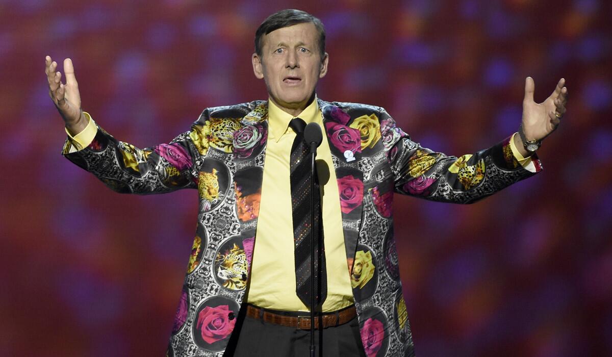 Craig Sager accepts the Jimmy V award for perseverance at the ESPY Awards at Microsoft Theater on July 13.