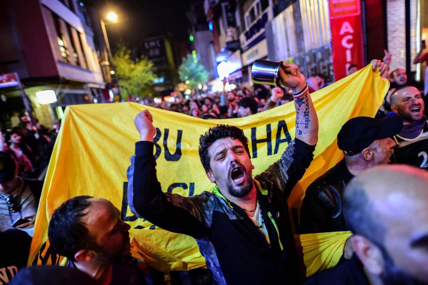 Turkey's Erdogan declares victory in referendum
