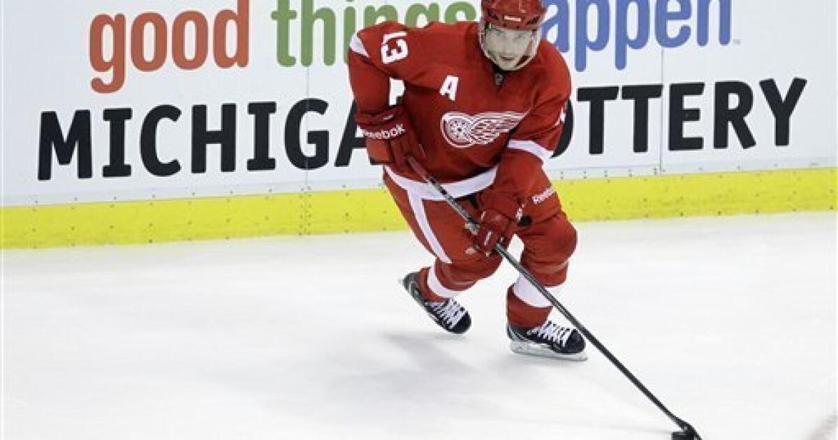Pavel Datsyuk: Red Wings forward could leave Detroit for Russia - SI Kids:  Sports News for Kids, Kids Games and More