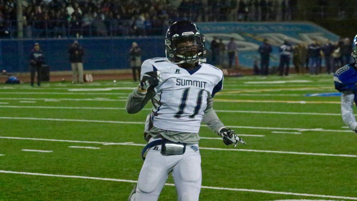 Fontana Summit receiver Damian Alloway can't catch up with an overthrown pass during a playoff game against San Marino.