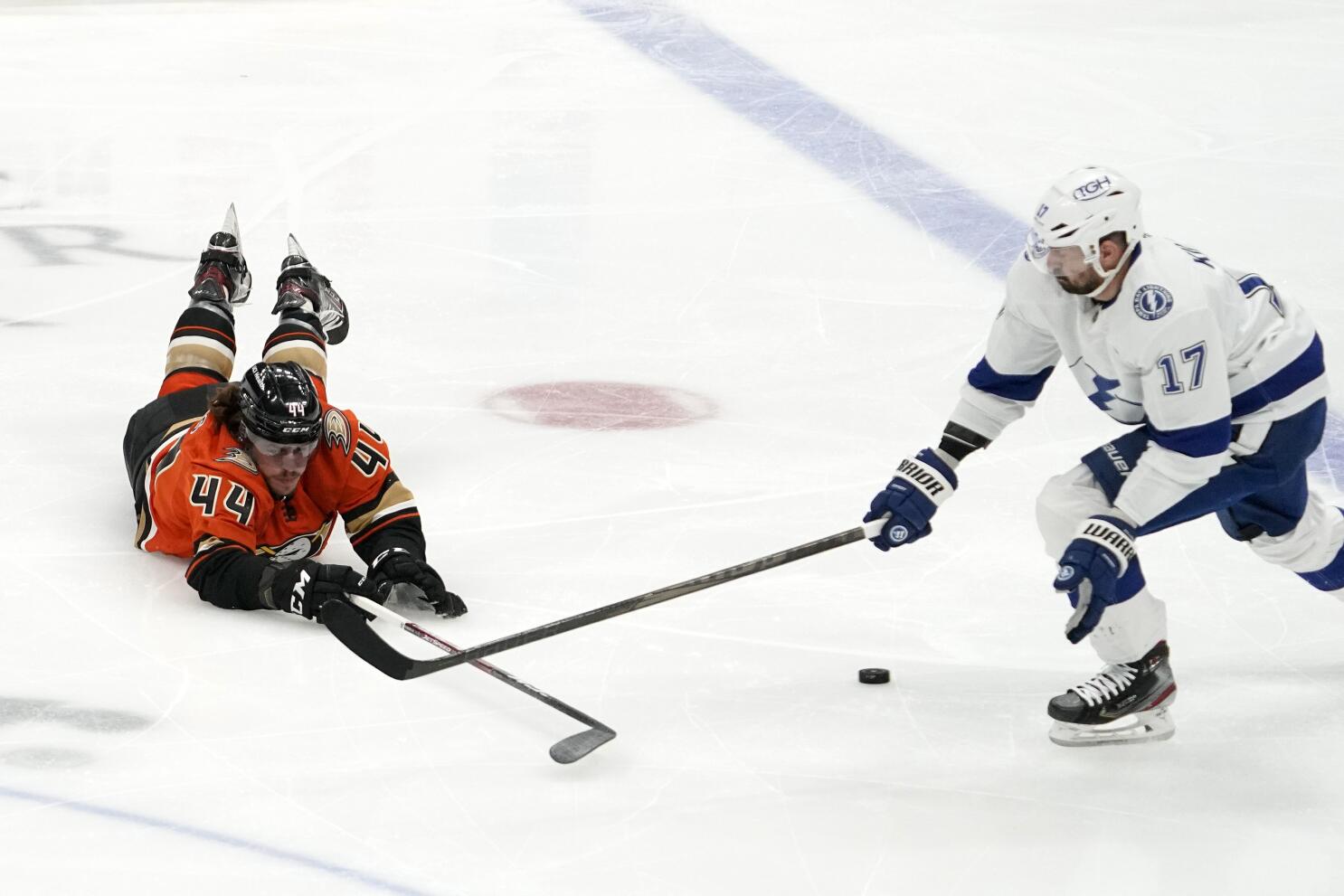 Why Corey Perry and Tampa's bottom-six could be key to victory in Game 2