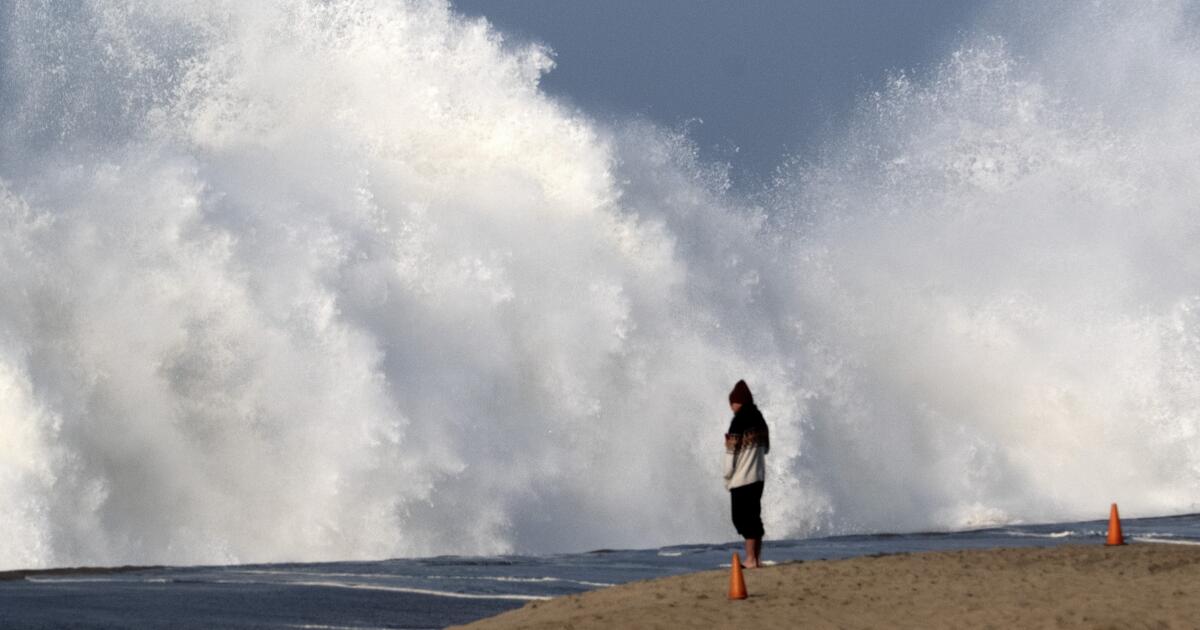 Dangerous monster waves, rain slam Southern California on Saturday: What you need to know Dangerous monster waves, rain slam Southern California on Saturday: What you need to know
