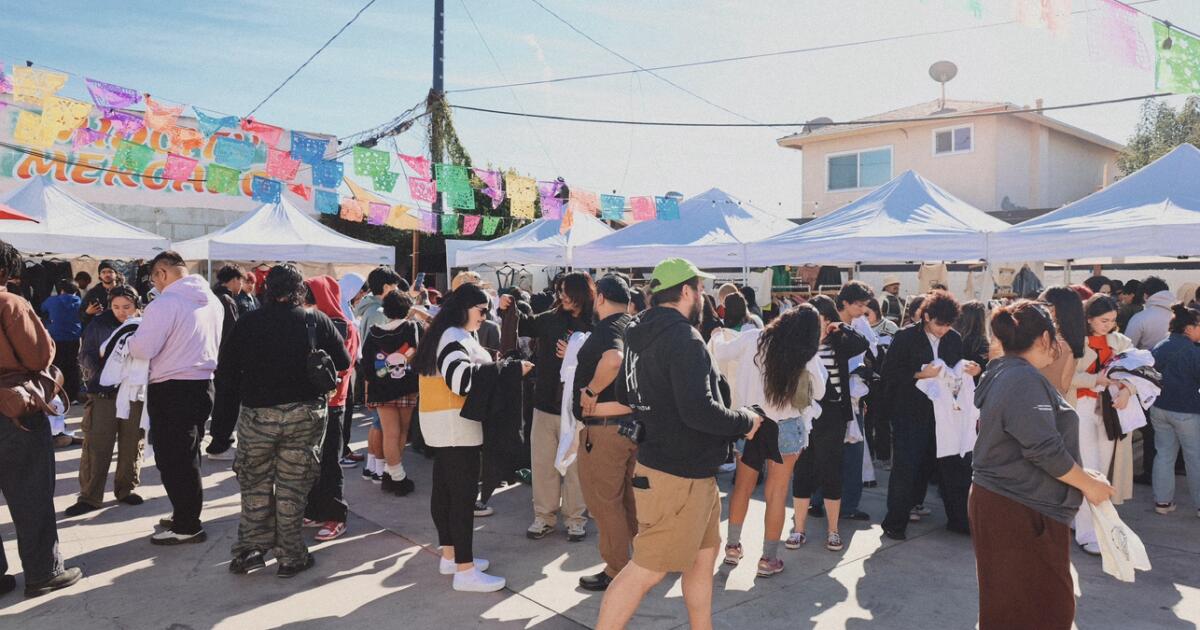 Des collectes de fonds alimentaires soutiennent les communautés d’immigrants à Los Angeles