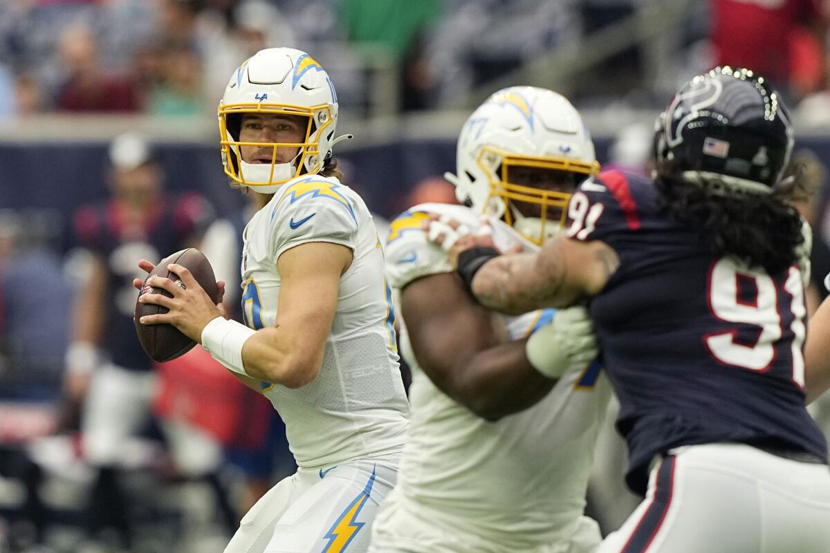 Chargers bring NFL's top-rated passing attack to Cleveland - The San Diego  Union-Tribune