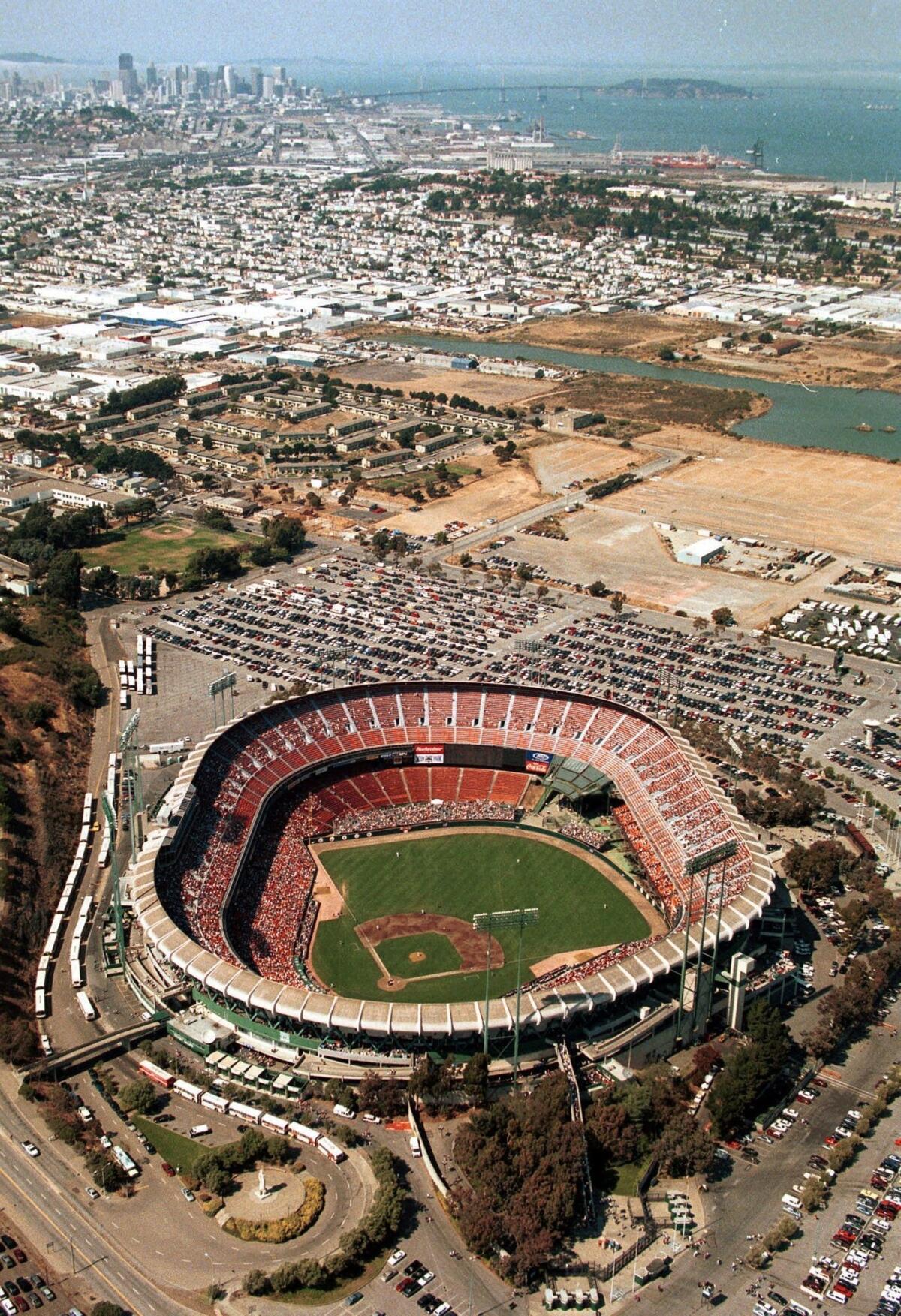 Former 49ers remember Candlestick Park, about to see its last game - Los  Angeles Times