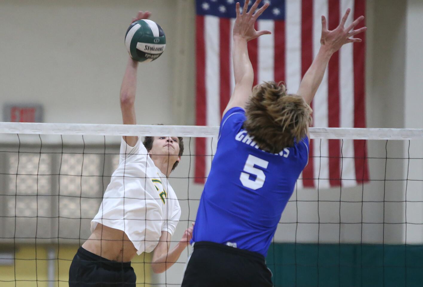 Photo Gallery: Edison vs. Los Alamitos in boys’ volleyball