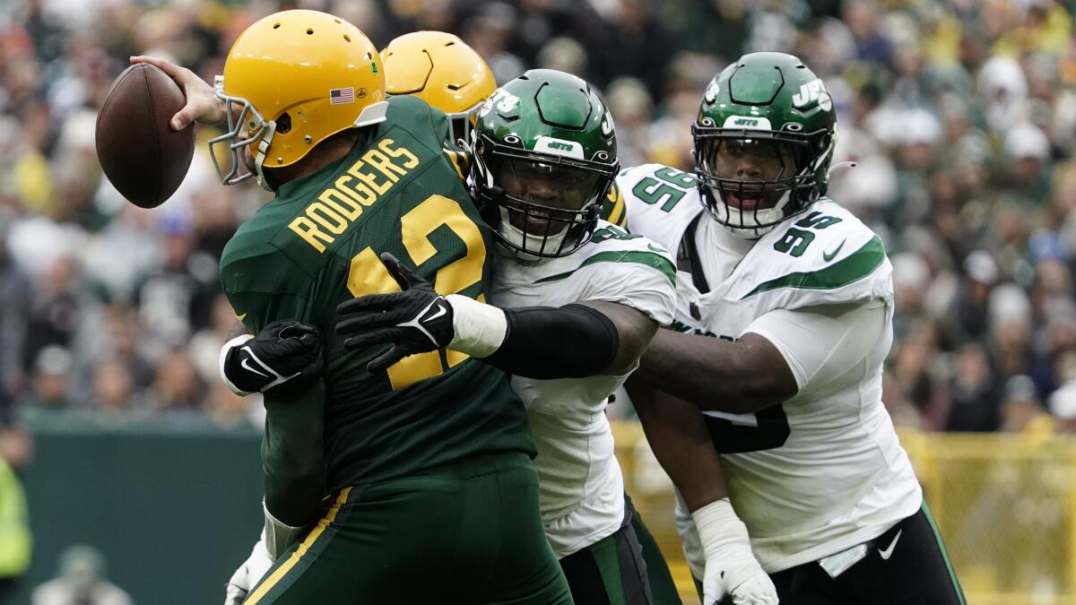 Reeling Packers visit Commanders looking to end 2-game skid